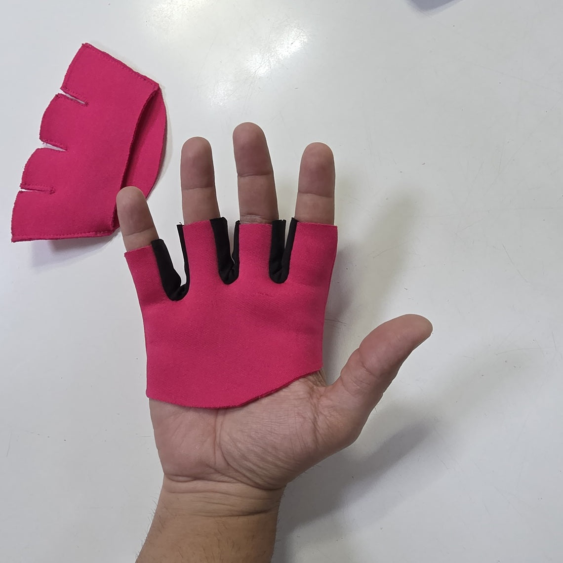 GA Cricket Fielding Gloves Pink