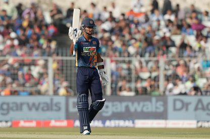 Gen-X Nuwanidu Fernando Cricket Bat